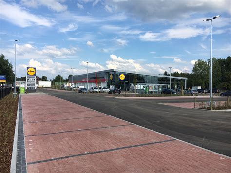 maaseik lidl|Openingsuren Lidl Maaseik Maastrichtersteenweg 38